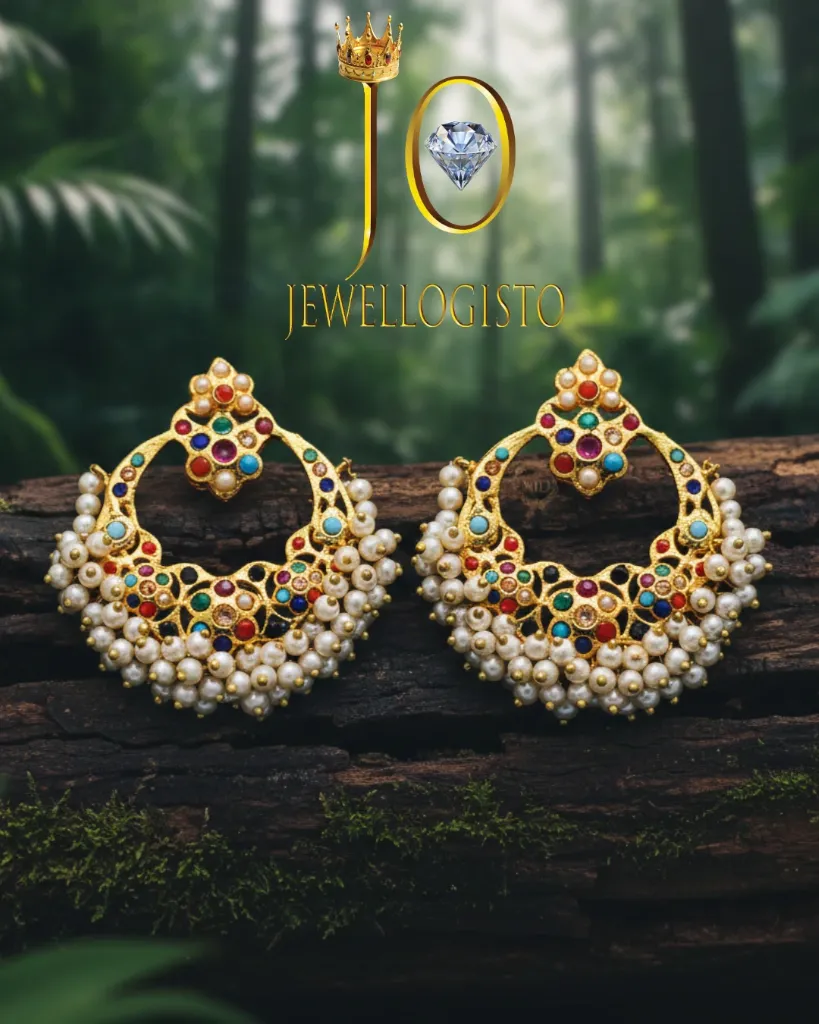 Twinkle Moon-cut Earrings.webp